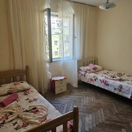 아파트 Endris 티라나